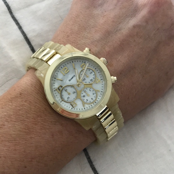 Dress watch - Picture 5 of 5